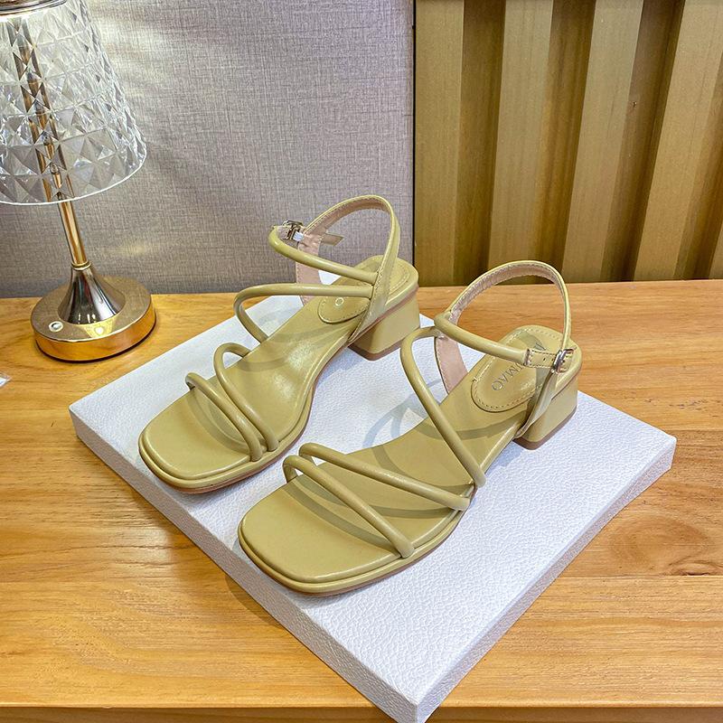French evening high heels temperament celebrity high sense fairy style middle heel with skirt sandals middle heel 42 жёлтый
French evening high heels temperament celebrity high sense fairy style middle heel with skirt sandals middle heel 42 жёлтый