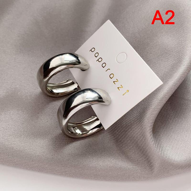 1 пара модных простых серебряных сережек-колец для женщин и девочек, золотой круг серебряный
1 пара модных простых серебряных сережек-колец для женщин и девочек, золотой круг серебряный