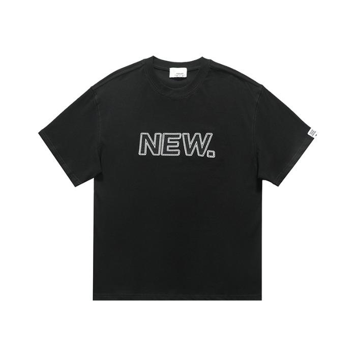 Letter Embroidered Short-sleeved T-shirt Mens Summer Latest Comfortable Fit Round Neck Base Top Leisure Top 3XL чорний
Letter Embroidered Short-sleeved T-shirt Mens Summer Latest Comfortable Fit Round Neck Base Top Leisure Top 3XL чорний