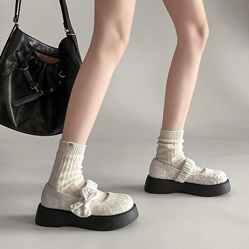 New Chinese-style shallow mouth suede single shoes women s 2025 spring new thick-soled bow suede fairy wind loafers 35 чорний
New Chinese-style shallow mouth suede single shoes women s 2025 spring new thick-soled bow suede fairy wind loafers 35 чорний