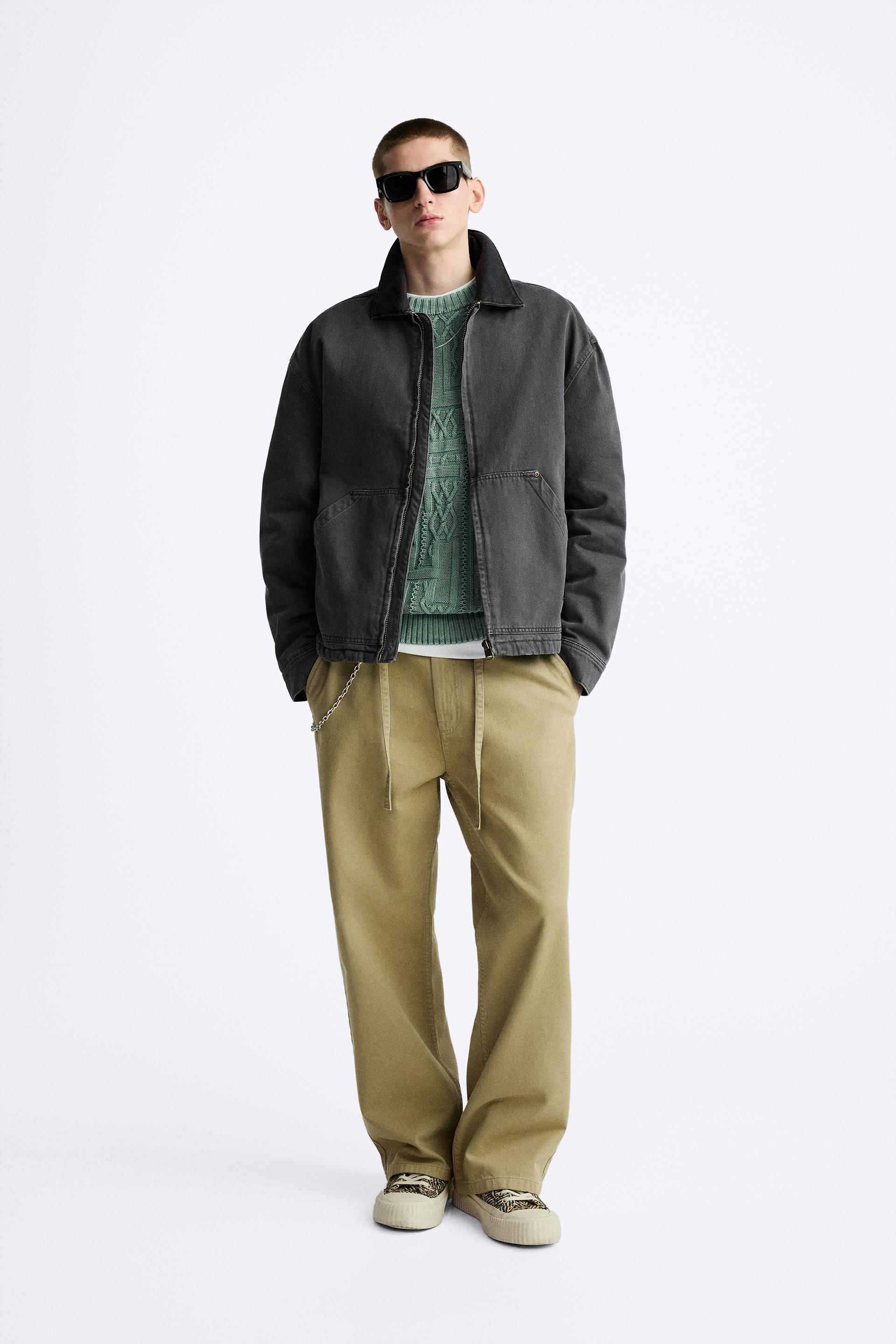 КУРТКА С КОНТРАСТНЫМ ВОРОТНИКОМ
КУРТКА С КОНТРАСТНЫМ ВОРОТНИКОМ