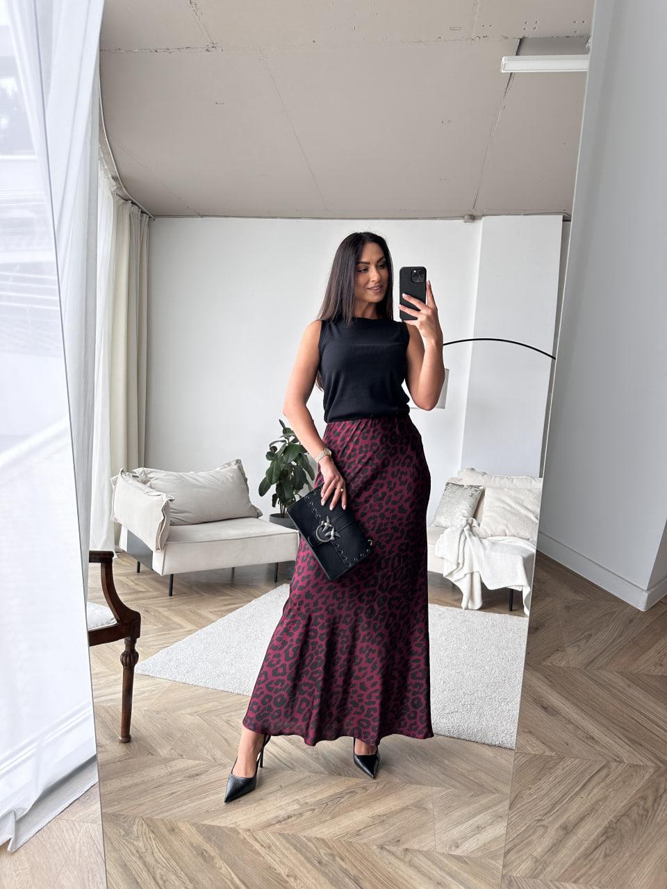 Skirt PEONY No.7 XXXL Black (0804244-52-54:99) XXXL чорний
Skirt PEONY No.7 XXXL Black (0804244-52-54:99) XXXL чорний