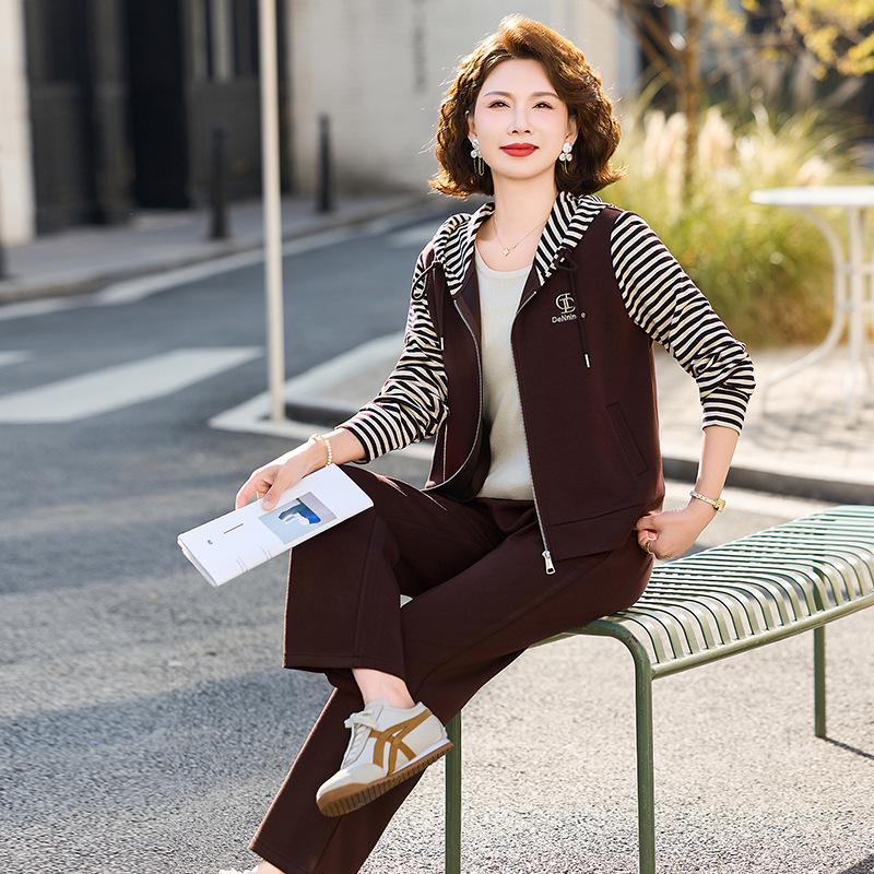 High-End Spring Women s Sports Hoodie & Cardigan Set - Fashionable, Loose-Fit, Plus Size Running Suit 3XL (Recommended 125-140 jin)
High-End Spring Women s Sports Hoodie & Cardigan Set - Fashionable, Loose-Fit, Plus Size Running Suit 3XL (Recommended 125-140 jin)