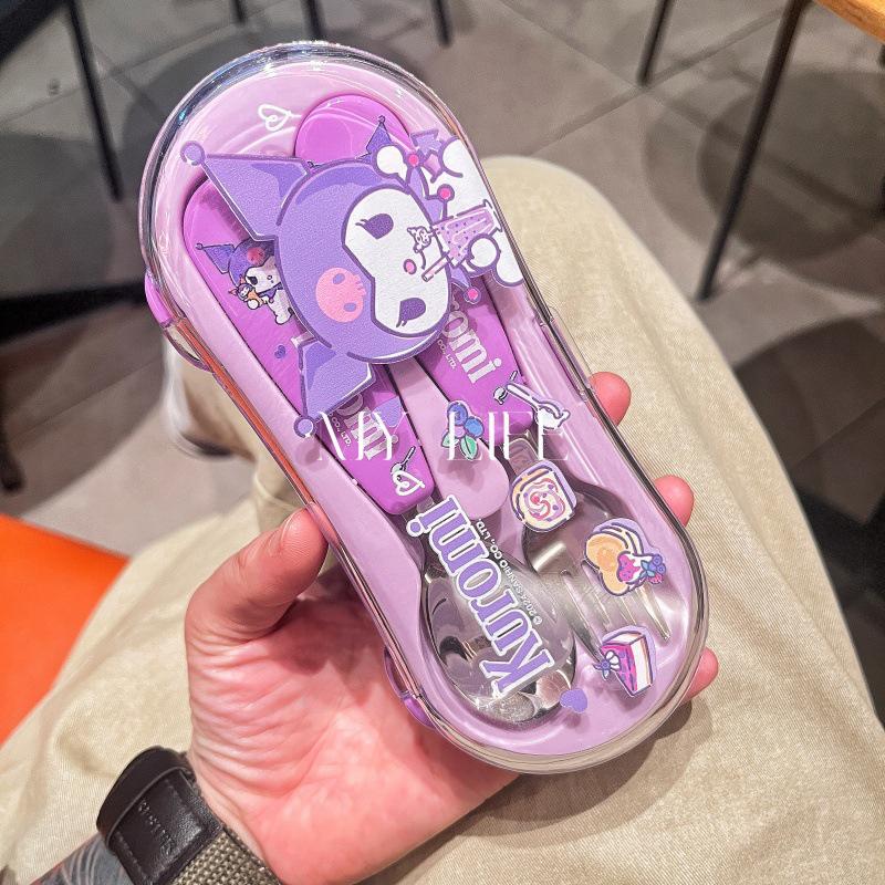 Sanrio Hello Kitty Fork Spoon Cinnamoroll Kuromi Stainless Steel Tableware Set Portable Dinnerware Anime Flatware With Box
Sanrio Hello Kitty Fork Spoon Cinnamoroll Kuromi Stainless Steel Tableware Set Portable Dinnerware Anime Flatware With Box