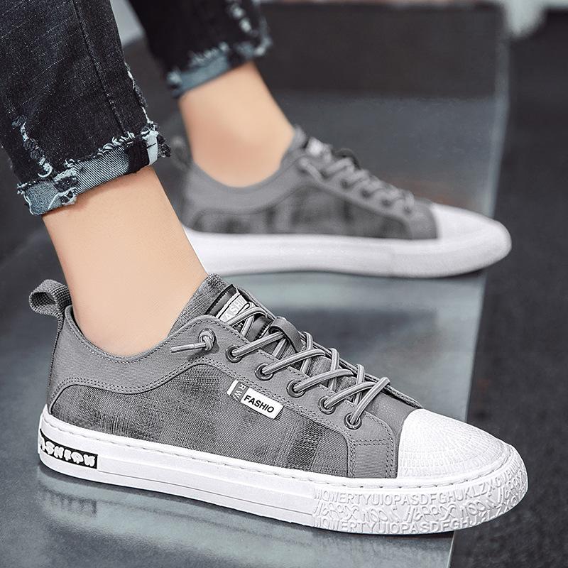 Модные повседневные кроссовки на шнуровке Мужская обувь Дышащая парусиновая обувь Уличная спортивная обувь для бега Уличная обувь для сноуборда Прогулочная обувь 44 серый
Модные повседневные кроссовки на шнуровке Мужская обувь Дышащая парусиновая обувь Уличная спортивная обувь для бега Уличная обувь для сноуборда Прогулочная обувь 44 серый