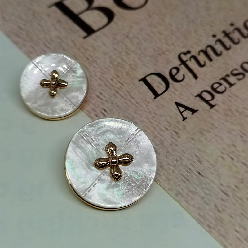 18/22 мм оптовая продажа швейных пуговиц для одежды ремесла принадлежности необычный дизайн декор круглый 5 цветов ножка пуговицы производители аппликации своими руками 18mm 6pcs белый
18/22 мм оптовая продажа швейных пуговиц для одежды ремесла принадлежности необычный дизайн декор круглый 5 цветов ножка пуговицы производители аппликации своими руками 18mm 6pcs белый