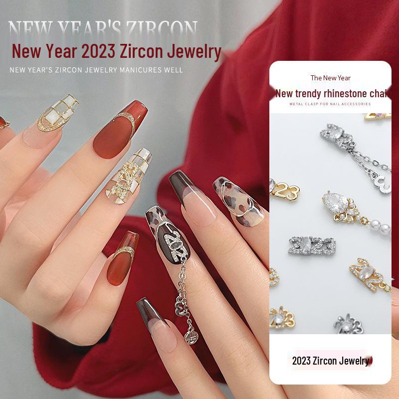 New Year Luxe Zircon Nail Art: Gold & Silver Sparkling Diamond Pendant with Fu Character
New Year Luxe Zircon Nail Art: Gold & Silver Sparkling Diamond Pendant with Fu Character