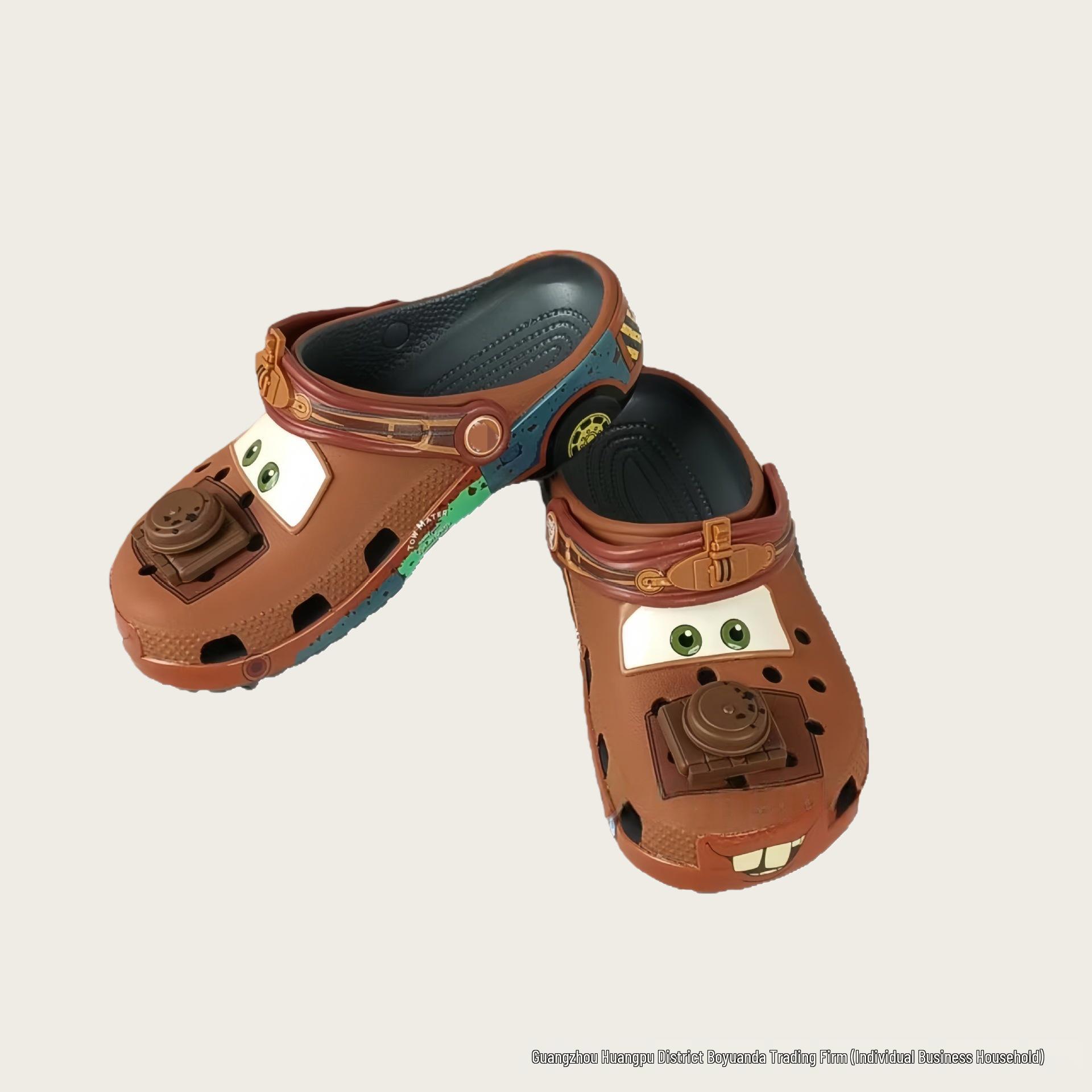 2025 McQueen 95 Crocs для хлопчиків, нековзкі, зручні, з отворами для зубів - Капці в стилі Батько-Дитина M8 (Size 41)
2025 McQueen 95 Crocs для хлопчиків, нековзкі, зручні, з отворами для зубів - Капці в стилі Батько-Дитина M8 (Size 41)