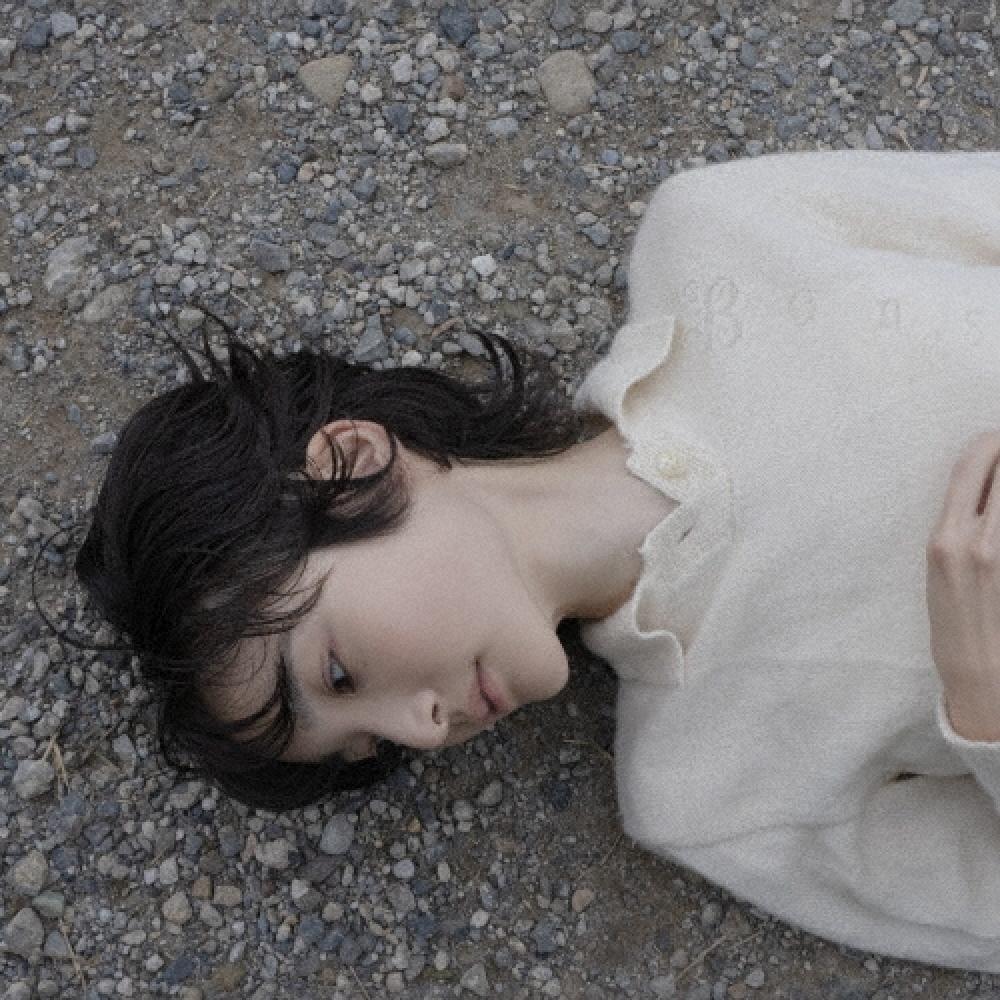 Nakano Miho Cd Album Bones
Nakano Miho Cd Album Bones