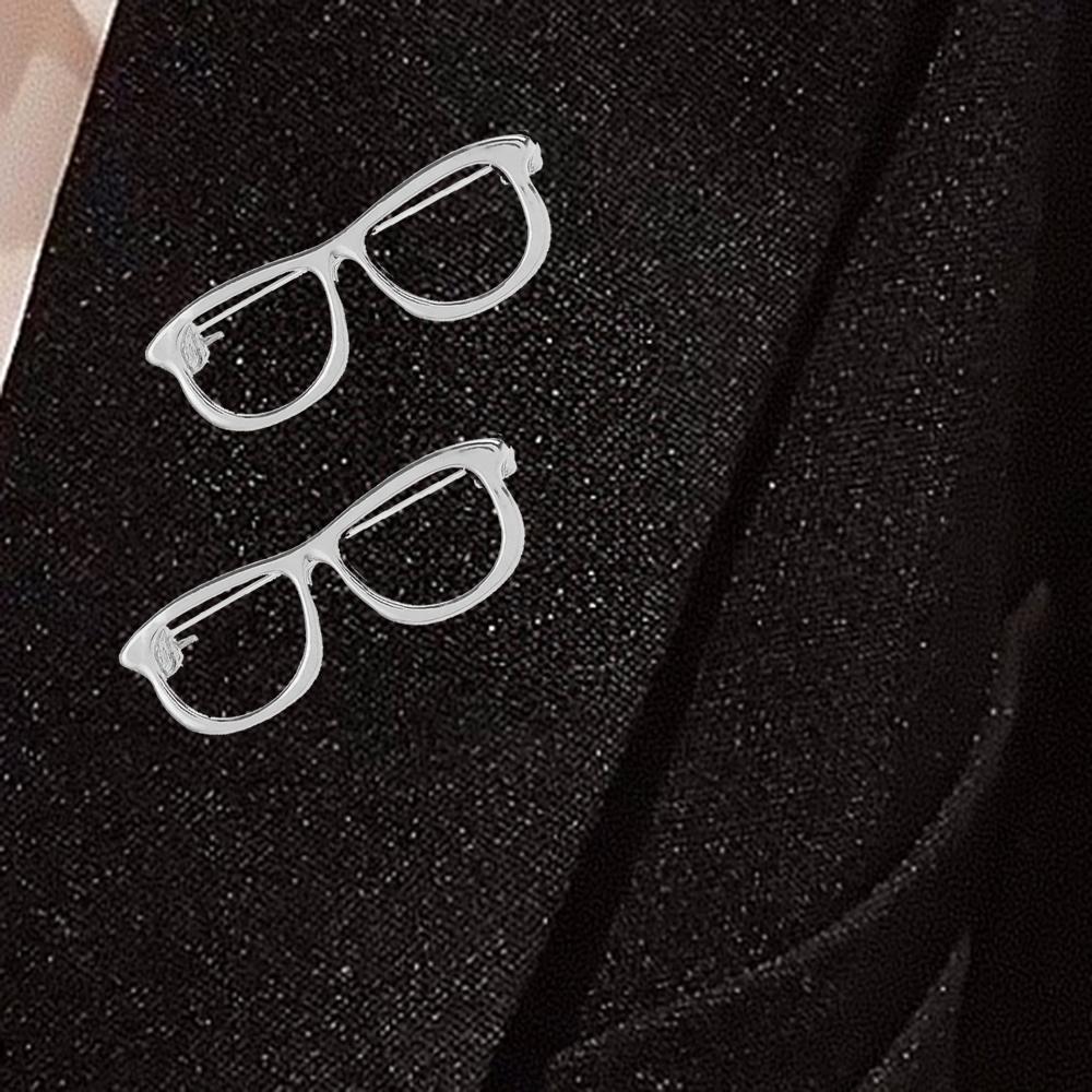 2pcs/set Cute Hollow Out Glasses Brooch Pins Trendy Personality Funny Pin Collar Pin High-end Suit Brooches Accessories Buckle серебряный
2pcs/set Cute Hollow Out Glasses Brooch Pins Trendy Personality Funny Pin Collar Pin High-end Suit Brooches Accessories Buckle серебряный