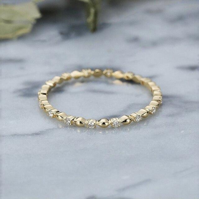 Минималистское женское кольцо с блестящим круглым цирконием, тонкие аксессуары на палец, универсальное кольцо для повседневной носки, эффектные ювелирные изделия 8
Минималистское женское кольцо с блестящим круглым цирконием, тонкие аксессуары на палец, универсальное кольцо для повседневной носки, эффектные ювелирные изделия 8