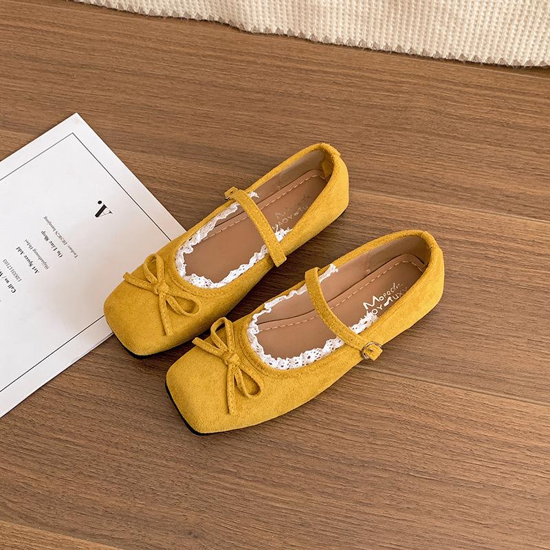 Модные серебристые ретро туфли-балетки с квадратным носком, с открытым верхом, на плоской подошве, женские, лето 2025, новинка, с юбкой, туфли Мэри Джейн 40 жёлтый
Модные серебристые ретро туфли-балетки с квадратным носком, с открытым верхом, на плоской подошве, женские, лето 2025, новинка, с юбкой, туфли Мэри Джейн 40 жёлтый