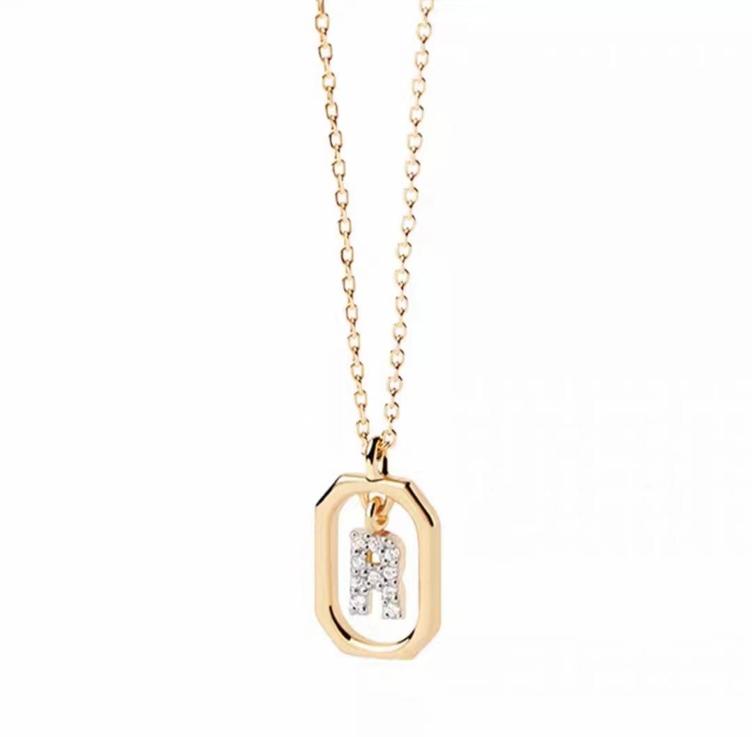 925 Silver Letter Necklace with 26 English Letter Zircon Pendant Geometric Design Personalized Necklace Luxury Jewelry 50cm
925 Silver Letter Necklace with 26 English Letter Zircon Pendant Geometric Design Personalized Necklace Luxury Jewelry 50cm