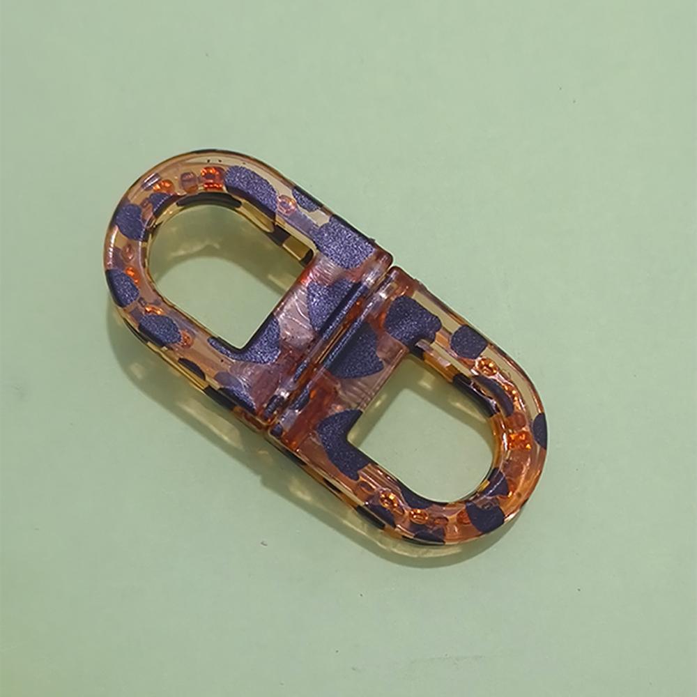 Magnetic Half-Up Hair Clip — Small Claw Clip for the Back of the Head (Women s)—Colorful, Transparent Hair Accessory & Headpiece
Magnetic Half-Up Hair Clip — Small Claw Clip for the Back of the Head (Women s)—Colorful, Transparent Hair Accessory & Headpiece