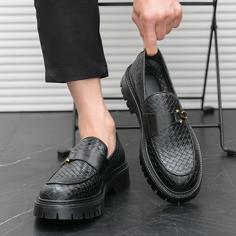 New men s small leather shoes low-top business fashion British style one-pedal platform casual leather shoes men 38
New men s small leather shoes low-top business fashion British style one-pedal platform casual leather shoes men 38