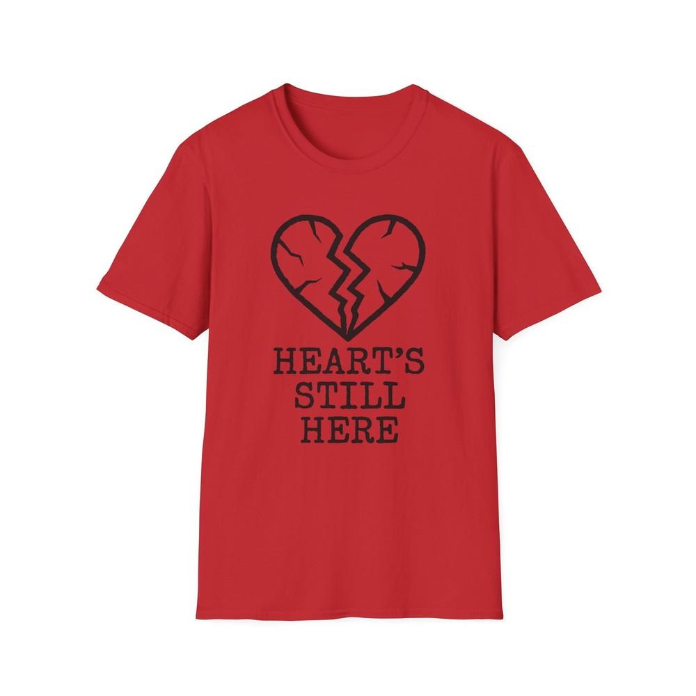 Unisex Softstyle Broken Heart T-Shirt: “Heart’s Still Here” / Gothic 4XL
Unisex Softstyle Broken Heart T-Shirt: “Heart’s Still Here” / Gothic 4XL