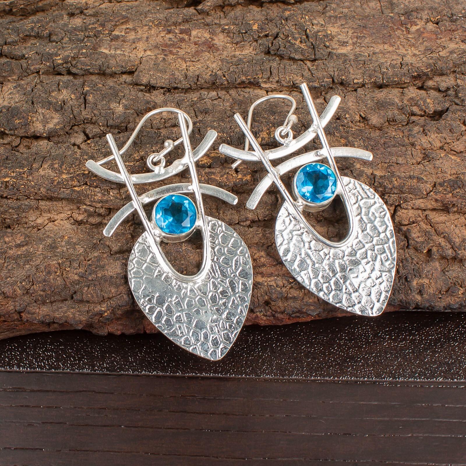 Sky Blue Topaz Gemstone 925 Sterling Silver Jewelry Handmade Hook Earrings 1.78 EE-64-9
Sky Blue Topaz Gemstone 925 Sterling Silver Jewelry Handmade Hook Earrings 1.78 EE-64-9