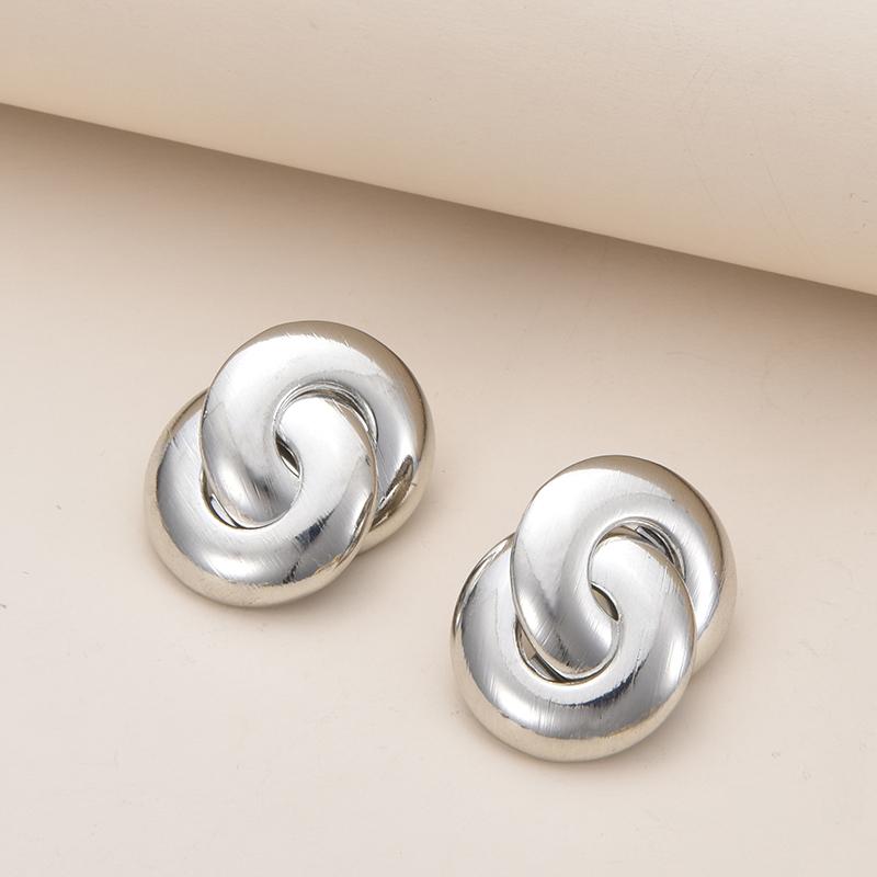 Fashion Twist Knot Metal Stud Earrings For Women Hollow Geometric Gold Copper Color boucles d oreilles Unusual Earrings Zircon
Fashion Twist Knot Metal Stud Earrings For Women Hollow Geometric Gold Copper Color boucles d oreilles Unusual Earrings Zircon
