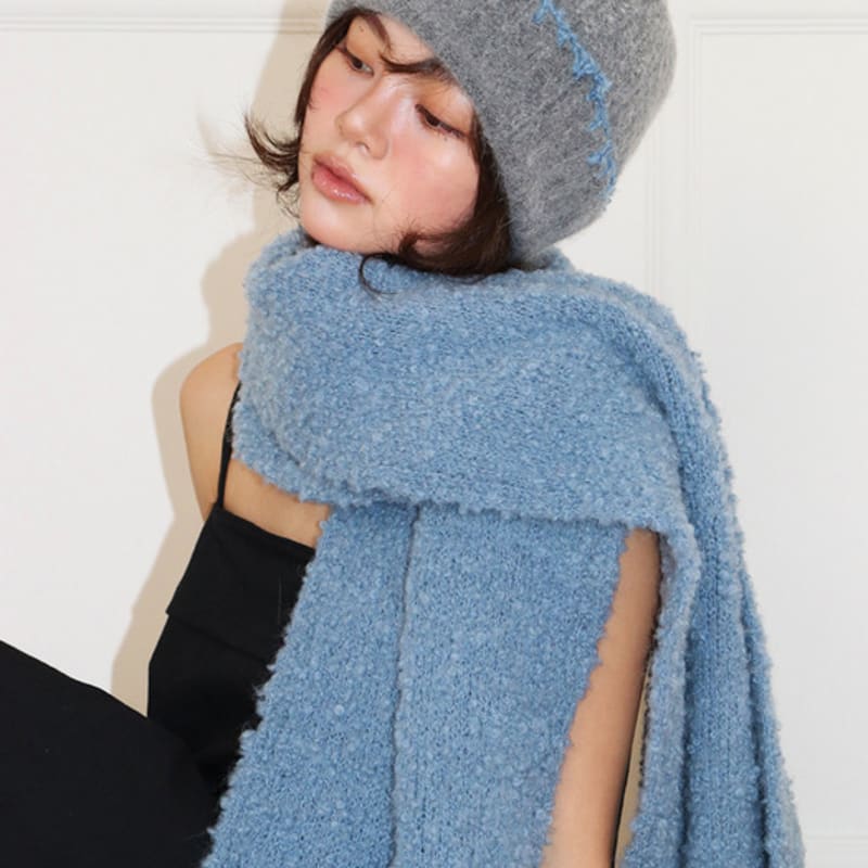 MEENDERI BOUCLE STITCH BEANIE - GREY FREE
MEENDERI BOUCLE STITCH BEANIE - GREY FREE