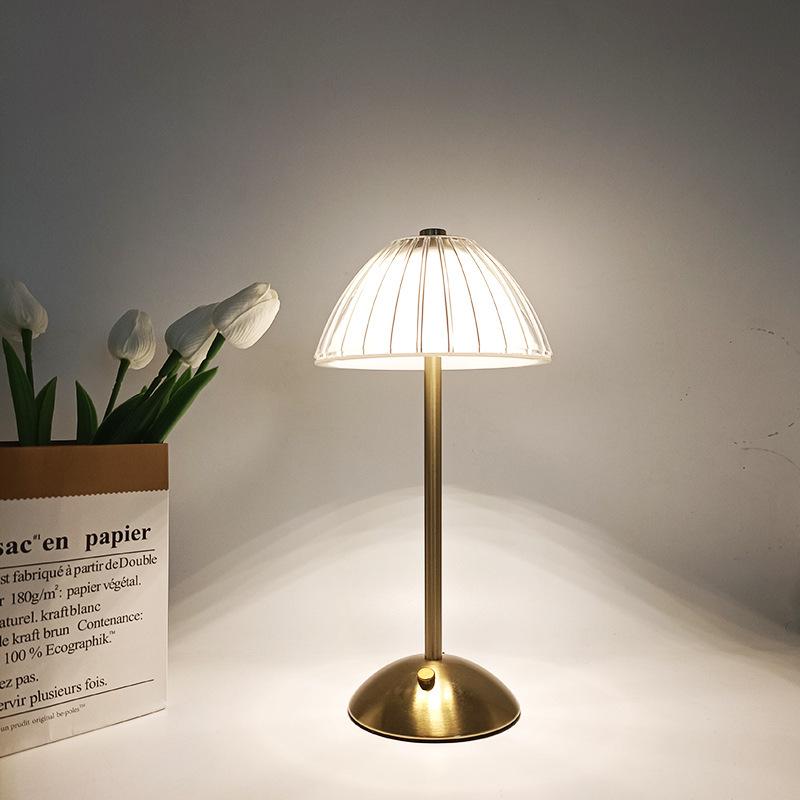 Акумуляторний ретро ліхтар-гарбуз настільна лампа - Креативне нічне світло з дизайном кришталевої квіткової бруньки для атмосфери спальні
Акумуляторний ретро ліхтар-гарбуз настільна лампа - Креативне нічне світло з дизайном кришталевої квіткової бруньки для атмосфери спальні