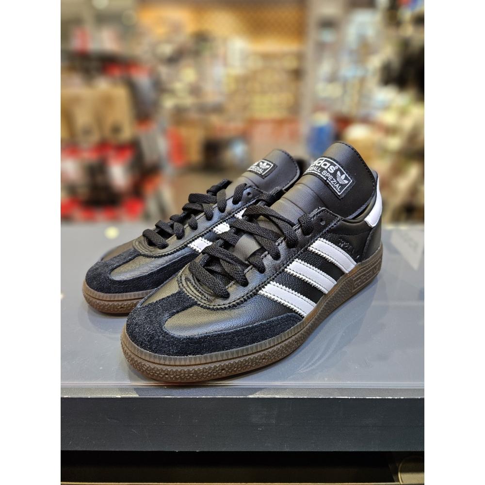 кроссовки adidas унисекс Handball spezial HANDBALL SPEZIAL IH2290 CBLACK FTWHT GUM5
кроссовки adidas унисекс Handball spezial HANDBALL SPEZIAL IH2290 CBLACK FTWHT GUM5
