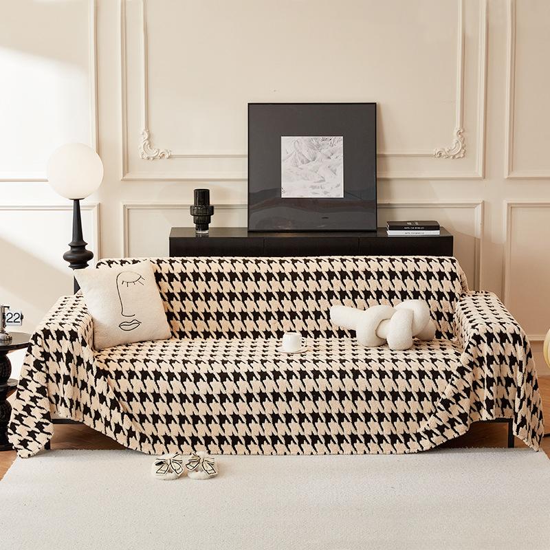 Плюшевый тканевый чехол для дивана, роскошный роскошный полный чехол для дивана, современный простой чехол для дивана 180*130
Плюшевый тканевый чехол для дивана, роскошный роскошный полный чехол для дивана, современный простой чехол для дивана 180*130