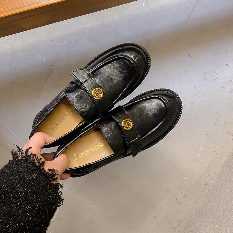 Женские черные винтажные лоферы из натуральной коровьей кожи 2025 - Британский стиль 35
Женские черные винтажные лоферы из натуральной коровьей кожи 2025 - Британский стиль 35