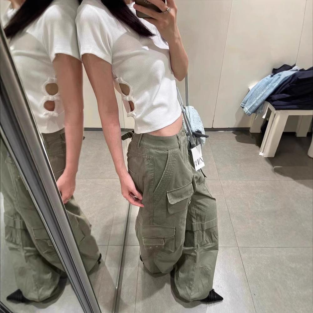 2025 Summer Women s Cutout Crop Top - Short Sleeve, Bow Detail, Slimming Fit, Versatile Straight Shoulder Small
2025 Summer Women s Cutout Crop Top - Short Sleeve, Bow Detail, Slimming Fit, Versatile Straight Shoulder Small