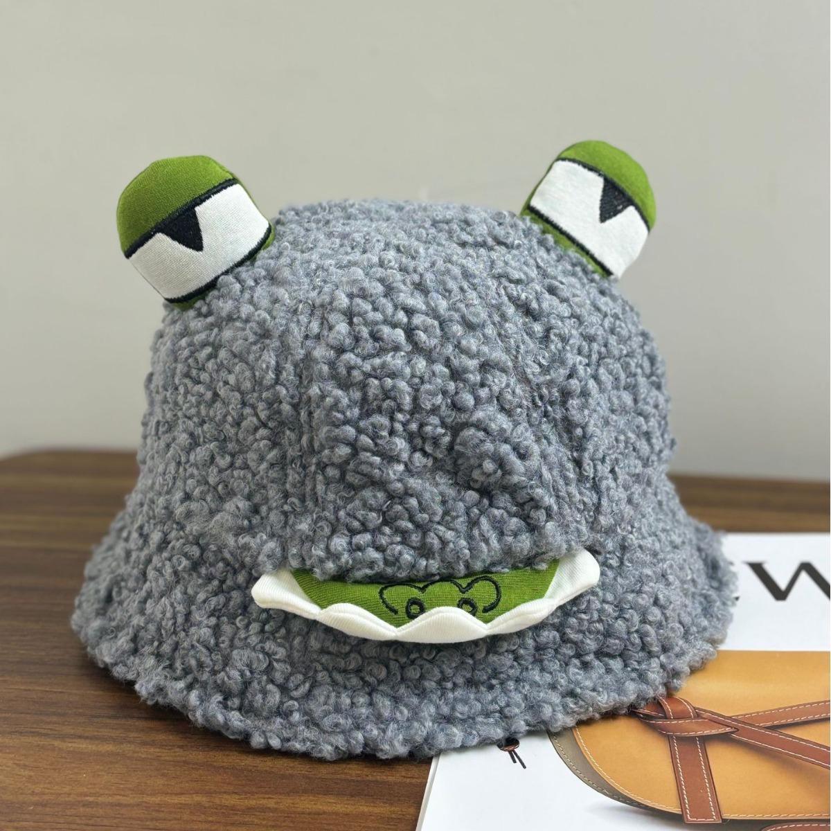 Милая шапка рыбака-лягушки, детская мультяшная забавная термошапка, мужская осенне-зимняя новая модная универсальная шапка для бассейна M(56-58cm) темно-серого
Милая шапка рыбака-лягушки, детская мультяшная забавная термошапка, мужская осенне-зимняя новая модная универсальная шапка для бассейна M(56-58cm) темно-серого