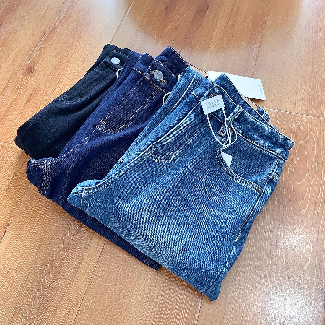Women s Spring Korean-Style Retro High-Waist Slimming Flare Jeans with Four-Way Stretch and Narrow Cropped Straight Legs 28 (110-120 jin)
Women s Spring Korean-Style Retro High-Waist Slimming Flare Jeans with Four-Way Stretch and Narrow Cropped Straight Legs 28 (110-120 jin)