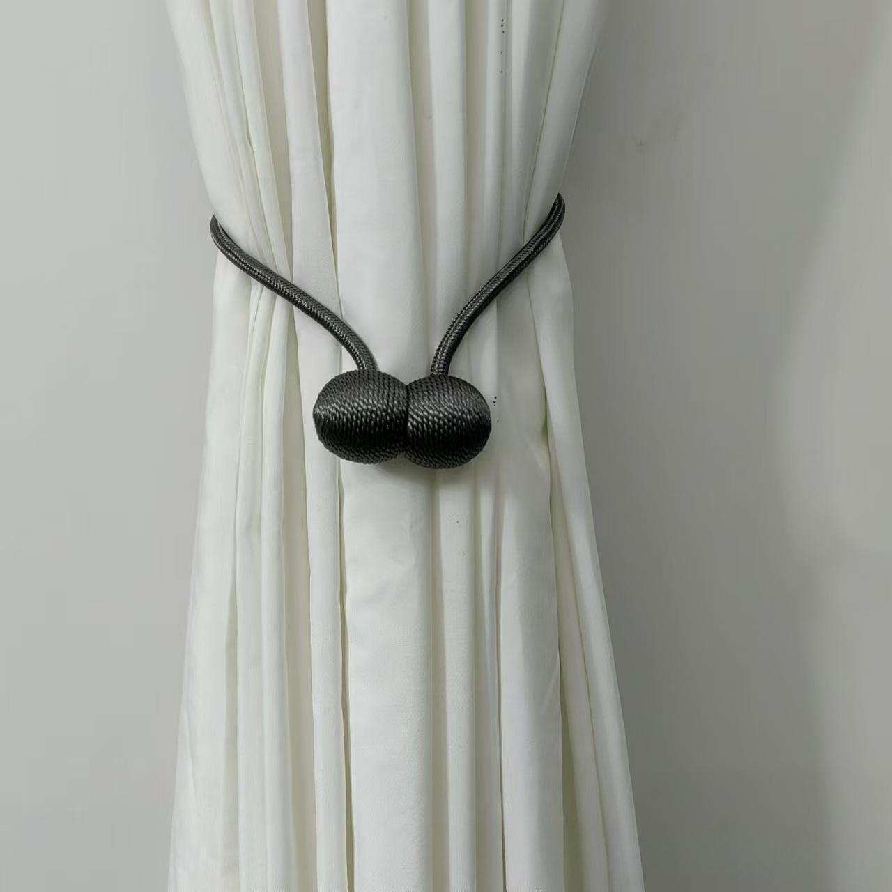 Магнітні застібки для штор Сучасні декоративні застібки для штор Не вимагає свердління Аксесуари для обробки вікон 2pcs темно-сірий
Магнітні застібки для штор Сучасні декоративні застібки для штор Не вимагає свердління Аксесуари для обробки вікон 2pcs темно-сірий