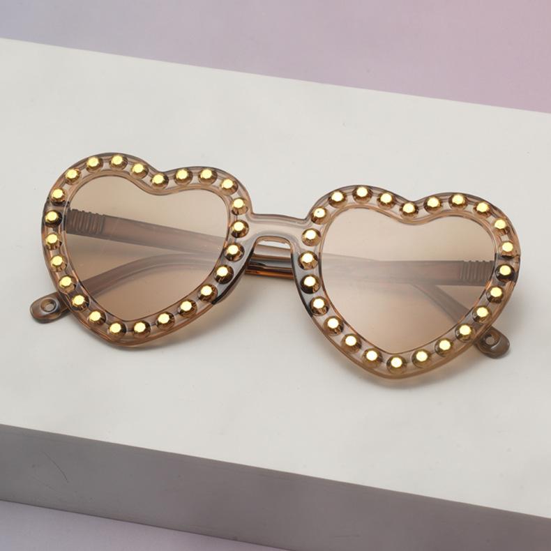 2026 Girls Heart Sunglasses Pearl Decor UV Blocking Shades For Birthday Festivals And Outdoor Play KJ185
2026 Girls Heart Sunglasses Pearl Decor UV Blocking Shades For Birthday Festivals And Outdoor Play KJ185