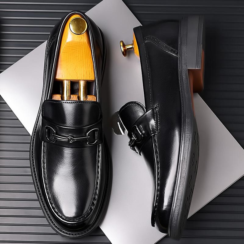 Autumn new first-layer cowhide versatile leather shoes men s loafers business dress breathable men s wedding shoes 38 чёрный
Autumn new first-layer cowhide versatile leather shoes men s loafers business dress breathable men s wedding shoes 38 чёрный