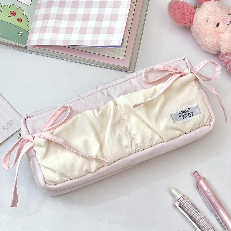 1PC Cloud Toast Butterfly Knot Large Capacity Pencil Case Cosmetic Bag Elementary School Students Stationery Storage Bag розовый
1PC Cloud Toast Butterfly Knot Large Capacity Pencil Case Cosmetic Bag Elementary School Students Stationery Storage Bag розовый