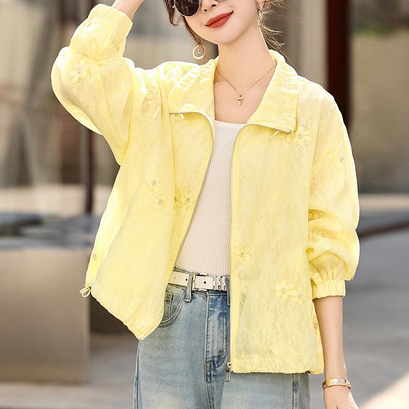Women s 2025 Spring/Summer Chinese-Style Lightweight Sun Protection Cardigan: Casual Versatile Short Top Large
Women s 2025 Spring/Summer Chinese-Style Lightweight Sun Protection Cardigan: Casual Versatile Short Top Large