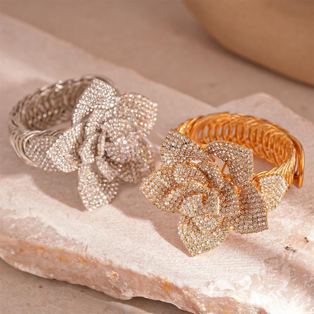 Zinc Zinc Alloy Flower Armband Arm Chain Adjustable Flower Upper Arm Bangle Girls золотий
Zinc Zinc Alloy Flower Armband Arm Chain Adjustable Flower Upper Arm Bangle Girls золотий