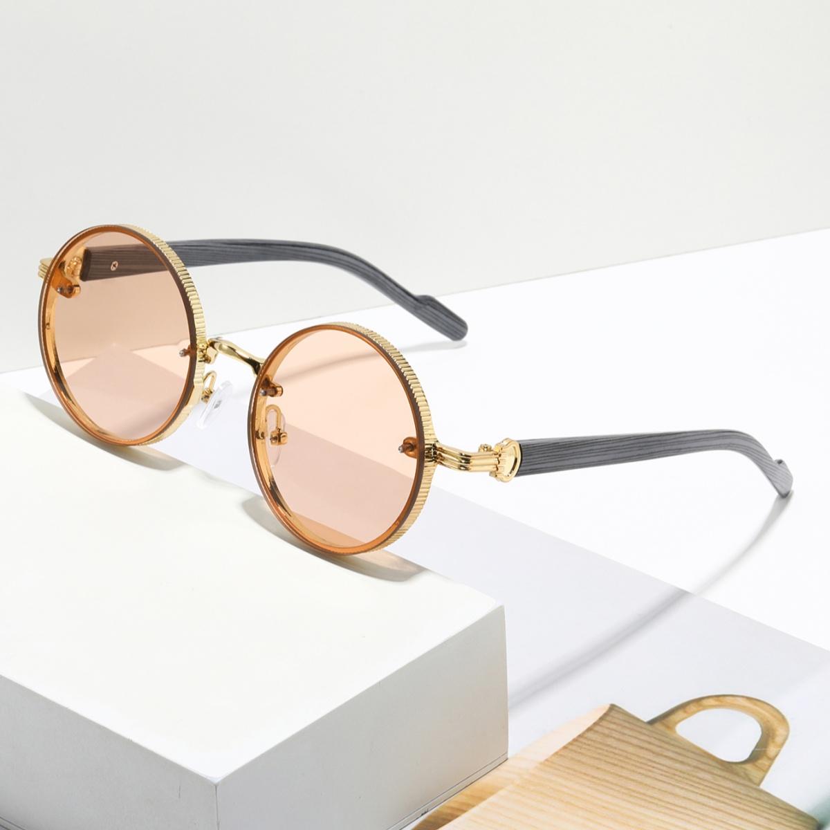 1pc European and American style men s and women s fashionable sunglasses trend versatile summer sun shading and UV protection li
1pc European and American style men s and women s fashionable sunglasses trend versatile summer sun shading and UV protection li