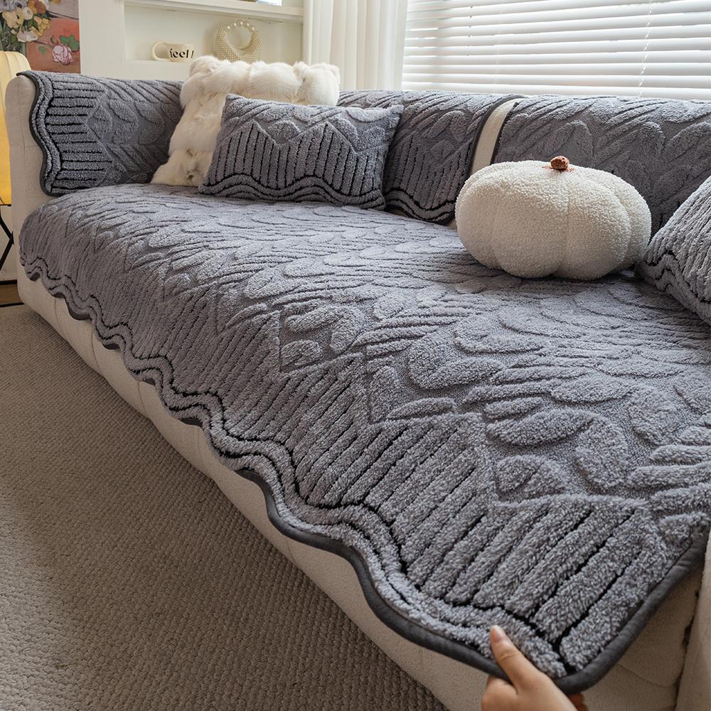 Winter Plush Sofa Cushion with Modern Leaf Edge Anti-Slip Furniture Protector Cover for Living Room padded plush sofa cushion 70x90cm
Winter Plush Sofa Cushion with Modern Leaf Edge Anti-Slip Furniture Protector Cover for Living Room padded plush sofa cushion 70x90cm