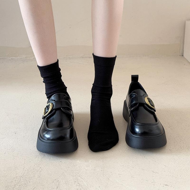 Platform loafers women s 2025 new summer and autumn with skirts, Mary Jane single shoes, British style small leather shoes 35 чёрный
Platform loafers women s 2025 new summer and autumn with skirts, Mary Jane single shoes, British style small leather shoes 35 чёрный
