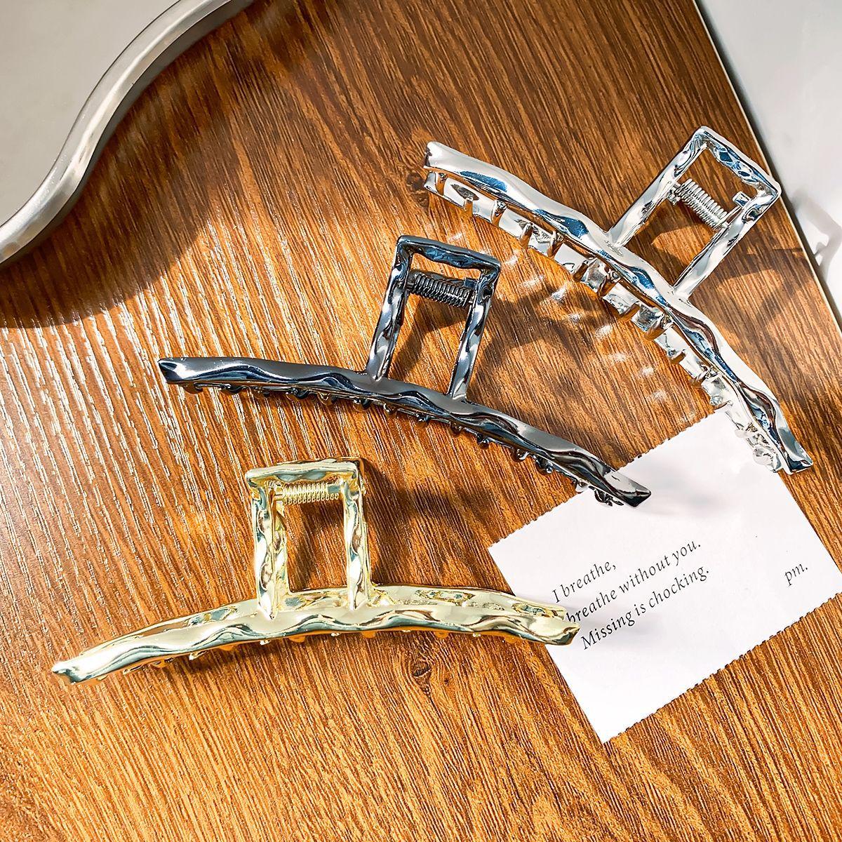 Личность металлический жидкий захват клип большой клип с одним словом
Личность металлический жидкий захват клип большой клип с одним словом