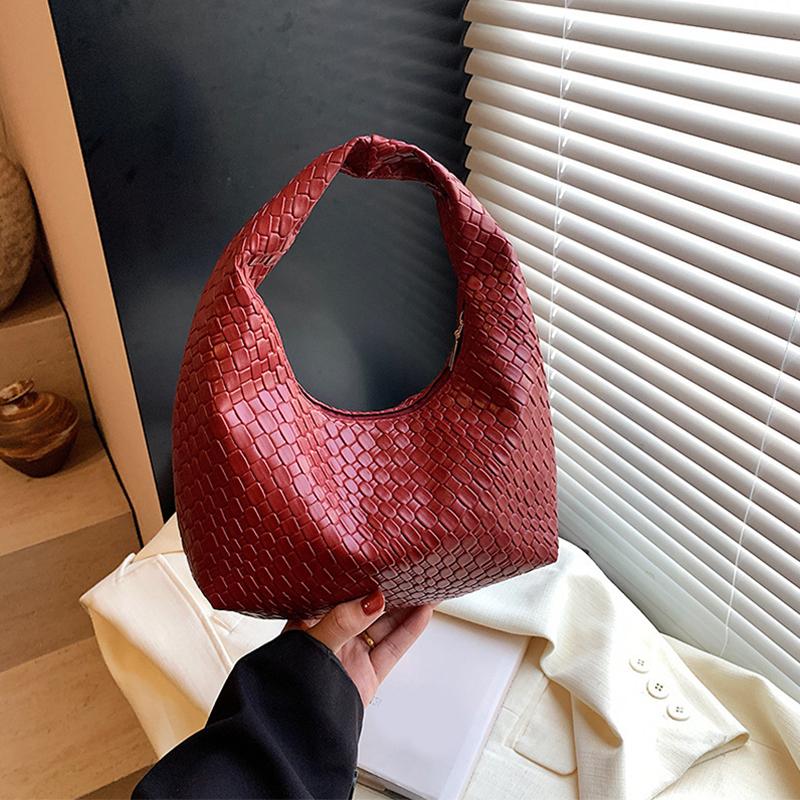Fashion Woven Totes Women Handbag Large Capacity Soft Leather Underarm Bag Female Casual Shoulder Bags Commute Travel Big Bags
Fashion Woven Totes Women Handbag Large Capacity Soft Leather Underarm Bag Female Casual Shoulder Bags Commute Travel Big Bags