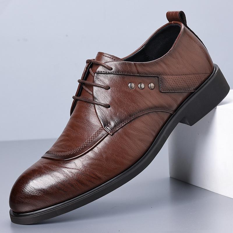 Leather shoes men s spring new dress leather shoes trend British and Korean version pointed men s shoes 37
Leather shoes men s spring new dress leather shoes trend British and Korean version pointed men s shoes 37