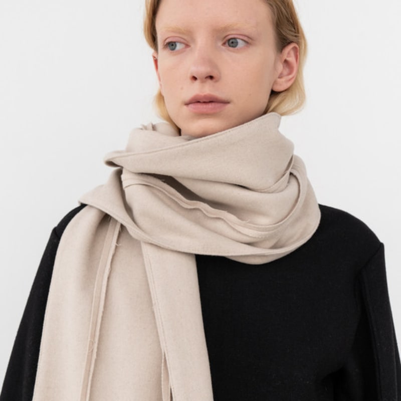 FINNLEE Wool Long Scarf (CREME) One
FINNLEE Wool Long Scarf (CREME) One