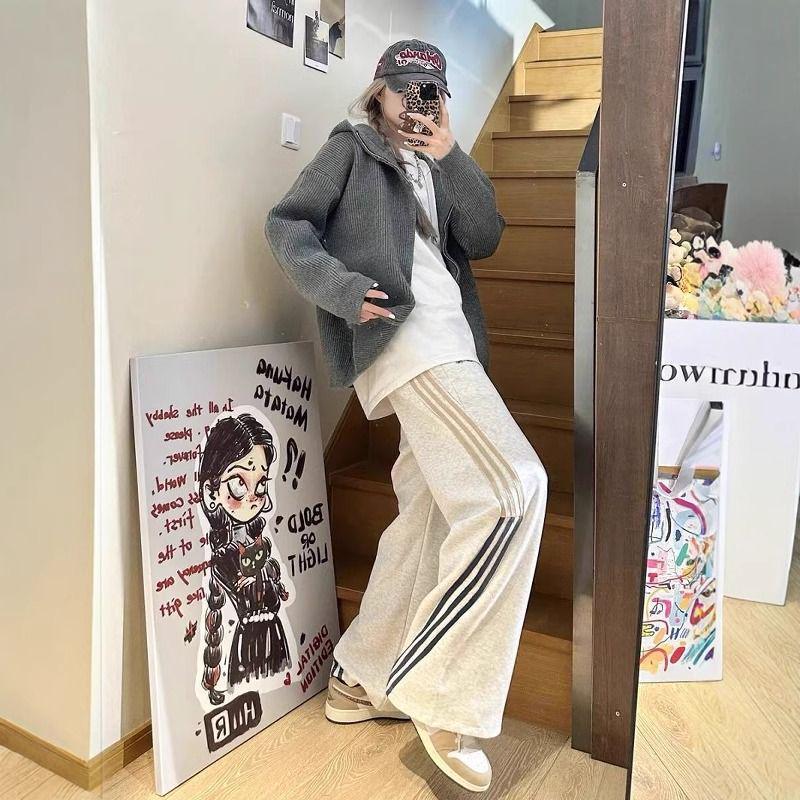Women s American Sport Striped Wide-Leg Sweatpants - Hip Hop Fashion, Spring/Autumn Casual Wear M
Women s American Sport Striped Wide-Leg Sweatpants - Hip Hop Fashion, Spring/Autumn Casual Wear M