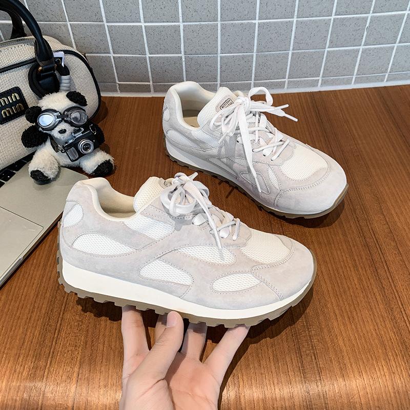 2025 spring and summer Forrest Gump shoes women s mesh breathable flat bottom new casual platform versatile running sports shoes German training shoes 35
2025 spring and summer Forrest Gump shoes women s mesh breathable flat bottom new casual platform versatile running sports shoes German training shoes 35