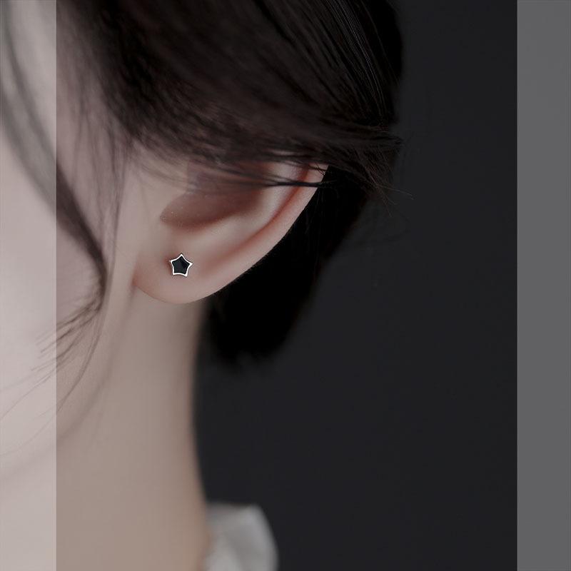 S999 Чистое серебро, черные персонализированные геометрические мини-гвоздики для ушей, базовые мужские и женские квадратные, круглые, треугольные, в форме косточки для ушей
S999 Чистое серебро, черные персонализированные геометрические мини-гвоздики для ушей, базовые мужские и женские квадратные, круглые, треугольные, в форме косточки для ушей