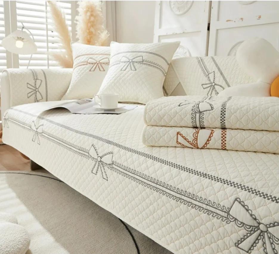 Ретро Легкая Роскошь Хлопковая Подушка для Дивана Вышитая Четыре Сезона Универсальный Коврик для Дивана Противоскользящая Накидка на Диван Полотенце Декор Дома 70x70
Ретро Легкая Роскошь Хлопковая Подушка для Дивана Вышитая Четыре Сезона Универсальный Коврик для Дивана Противоскользящая Накидка на Диван Полотенце Декор Дома 70x70