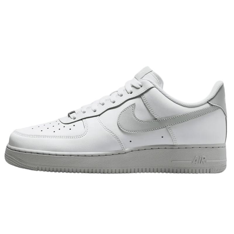 Nike Air Force 1 07 Men s Sneakers EUR 40.5
Nike Air Force 1 07 Men s Sneakers EUR 40.5