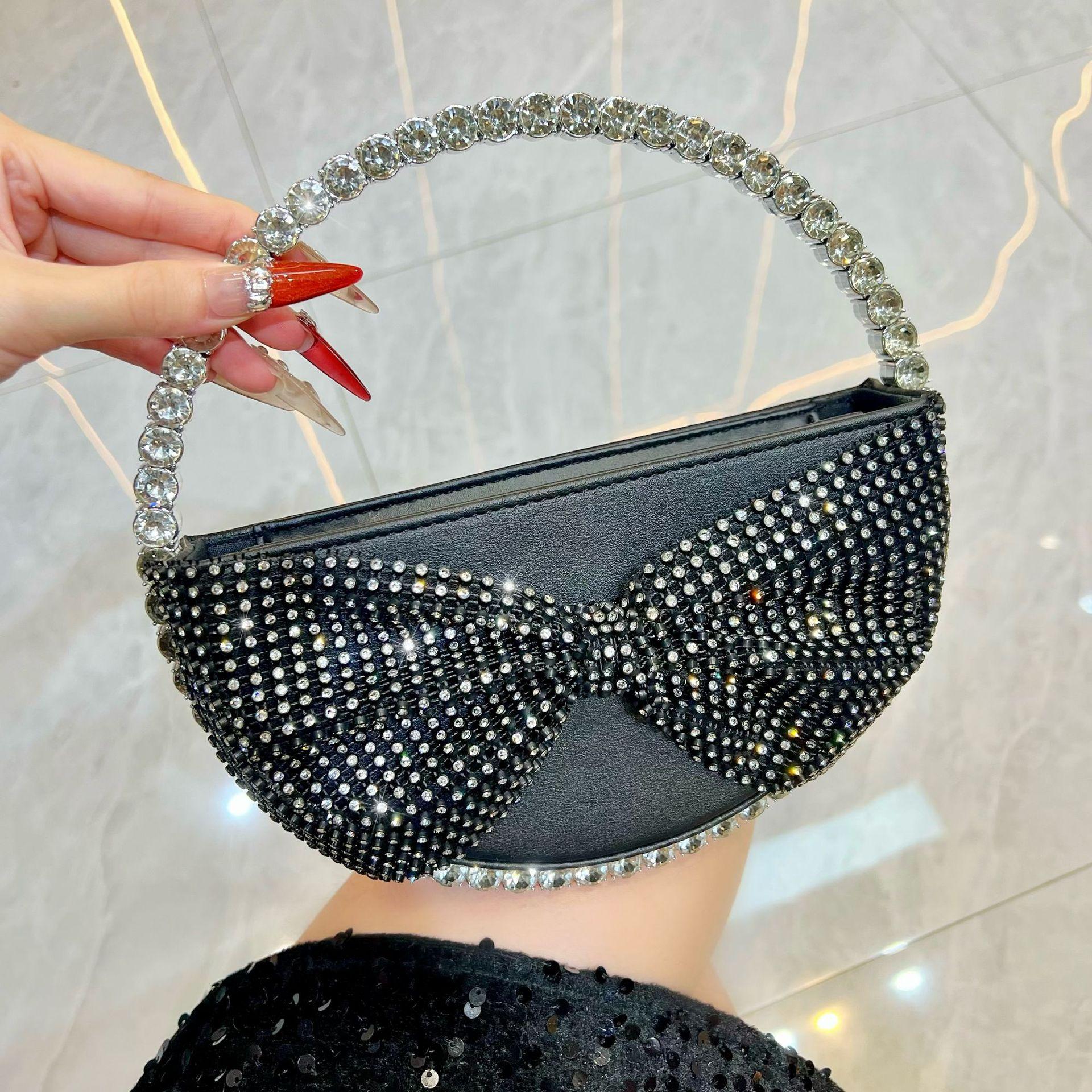 Diamond bow bag, celebrity dinner bag, fashion handbag, high-end light luxury banquet messenger women s bag чёрный
Diamond bow bag, celebrity dinner bag, fashion handbag, high-end light luxury banquet messenger women s bag чёрный