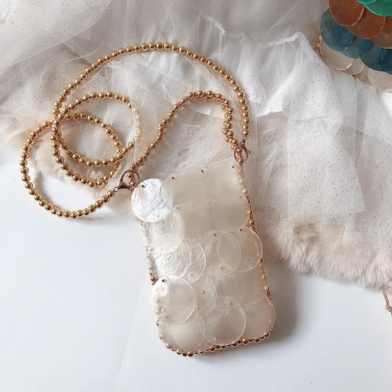 2021 Colorful Handmade Beaded Shell Handbag for Women with Fish Scale Design
2021 Colorful Handmade Beaded Shell Handbag for Women with Fish Scale Design